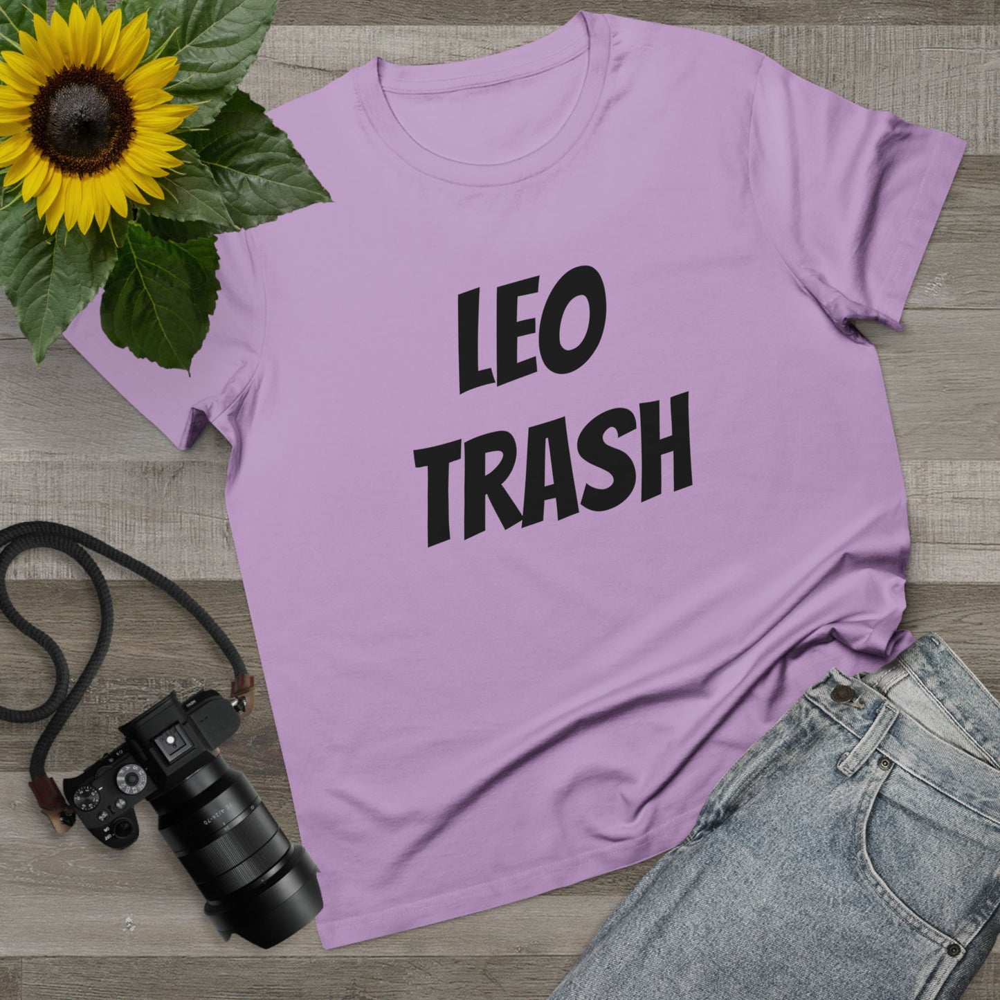 leo trash women’s tee