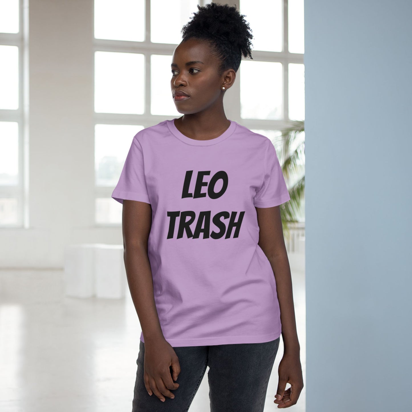 leo trash women’s tee