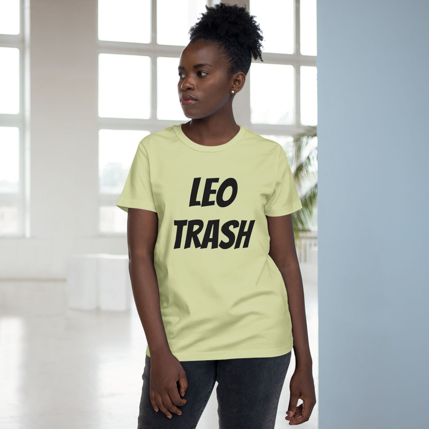 leo trash women’s tee